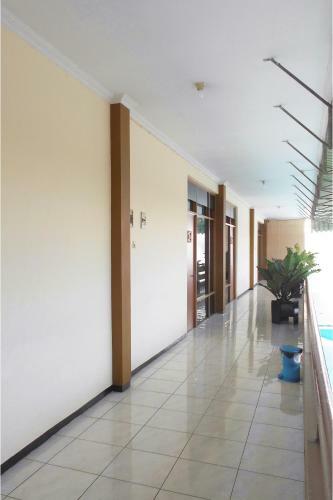 Yogya Kembali Malioboro Hotel Redpartner
