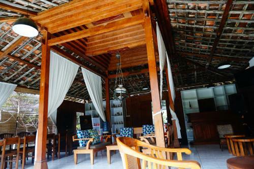 The Cabin Garden Villa