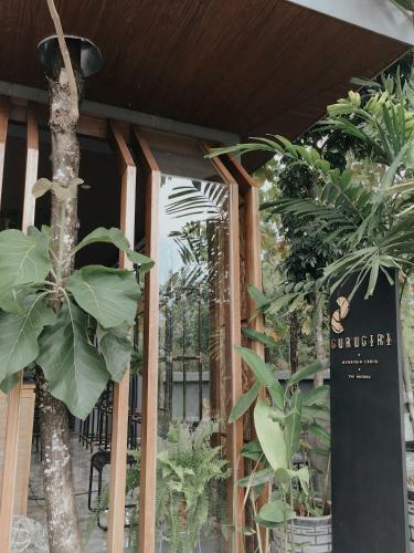 Guru Giri Mountain Cabin