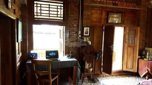 Ndalem Limasan Homestay