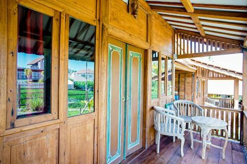 Hostal Cening Bagus Bungalow