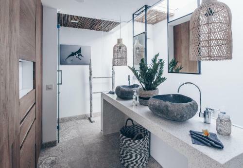 Hostal Beyond Bungalows