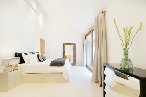 Amazing 3 Bedrooms Villa Canggu