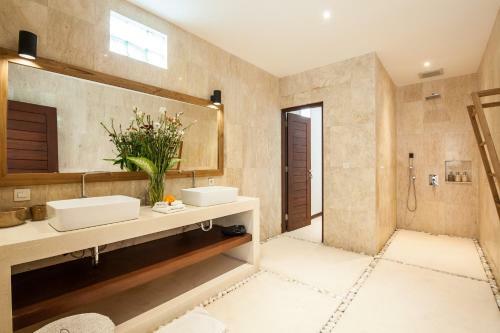 Villa Frangipani Putih