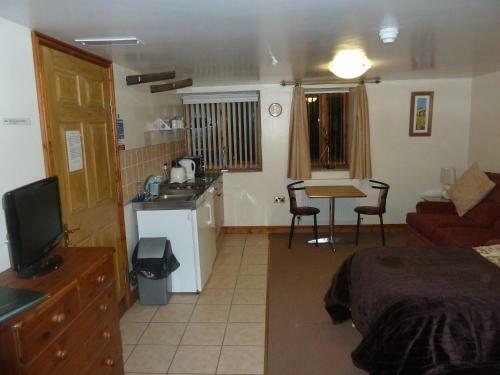 Oakenholt Farm Bed And Breakfast