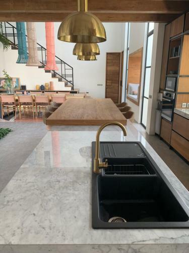 Villa Mosaic - Stunning Designed Spacious Villa - Center Canggu