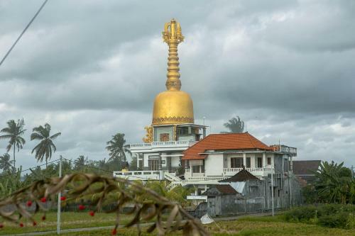 Pondok Lulik Guest House