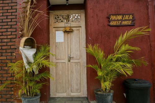 Pondok Lulik Guest House
