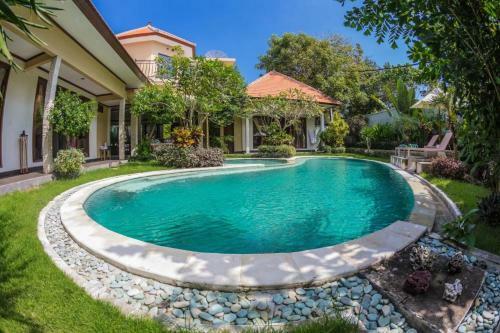 Luxury Tropical Villa