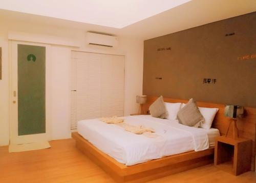 Villa '4 Bedroom S 'buddha Beach 2