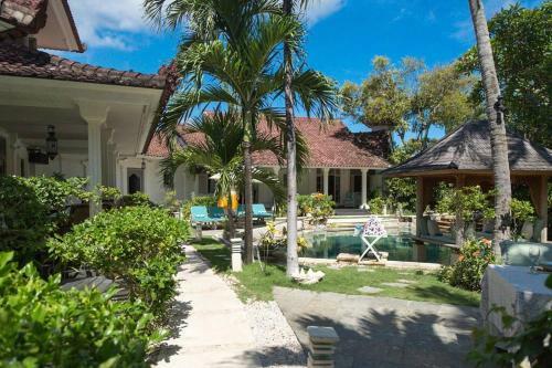 Villa Puri Dana