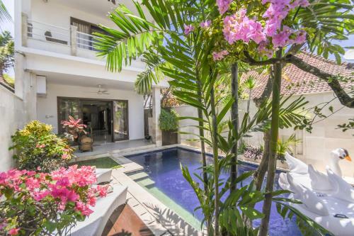 Amalia Swan Haven Villa Seminyak