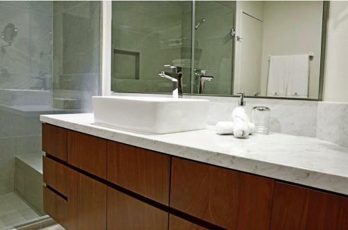 2 Bed 2 Bath, At Playa Royale Apart 2507, Free Wifi