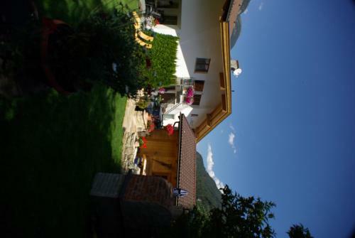 Apart Birgit
