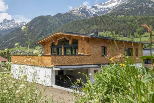 Chalet Vega - Luxury Holiday Home