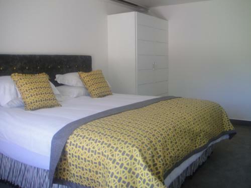 Hostal Undercliff Guest House