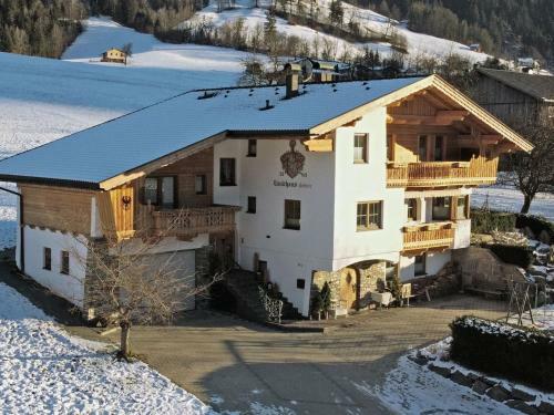 Beautiful Apartment In Ramsau With Balcony