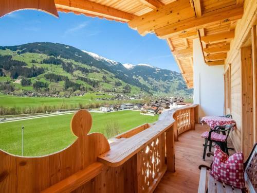 Beautiful Apartment In Ramsau With Balcony