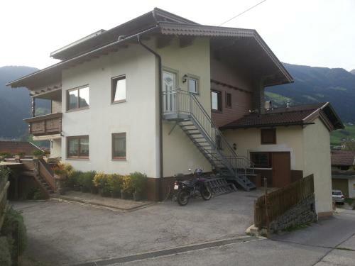 Apartamento Ferienwohnung Kerschdorfer