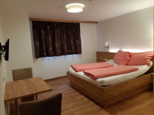 Hostal Pension Thainerhof