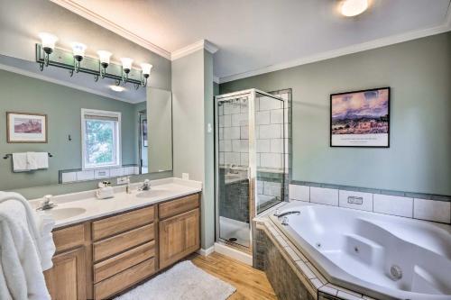 Spacious Breck Townhome - Walk To Ski Shuttle