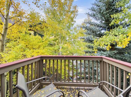Ridge Street Chalet B Townhouse