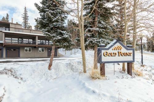 Hotel Gold Point Resort