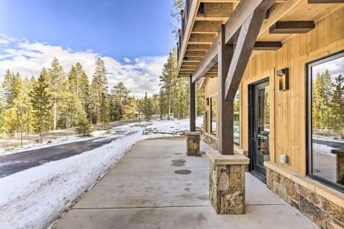 Luxe Breckenridge Home With 3 Fireplaces And View