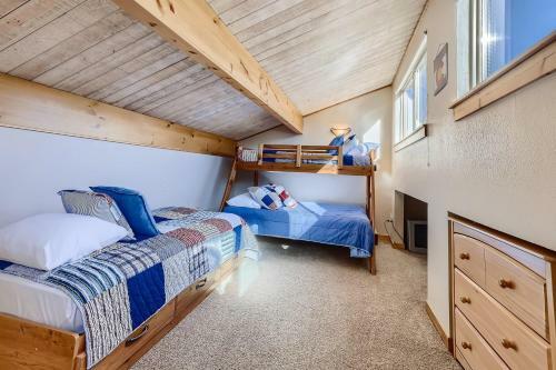 Snodallion Condo Great Breck Location