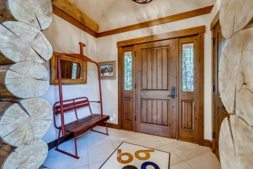 Falcon Mews Lodge Stunning Luxury Mountain Home