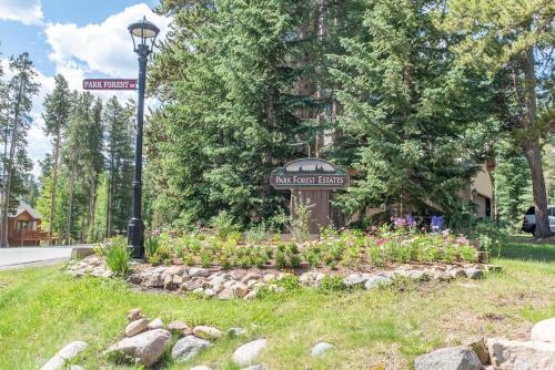 Park Forest Elk Den Townhome Hot Tub Dog Friendly On Shuttle Route
