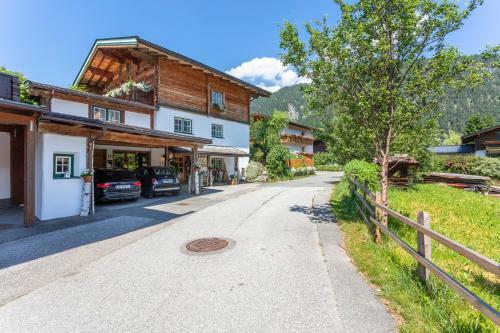 Apartamento Ferienwohnung Maisonette H�ttl