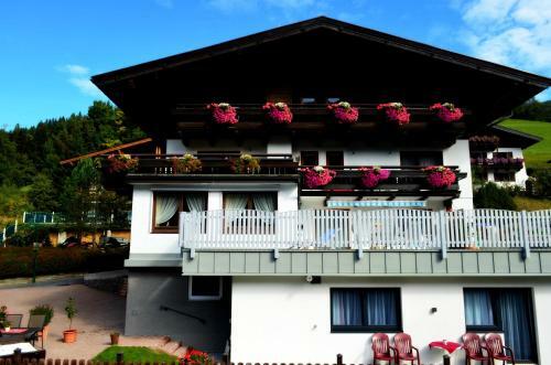 Bed & Breakfast Pension Vier Jahreszeiten