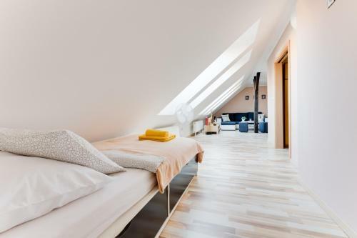 Jane's Attic Apartment