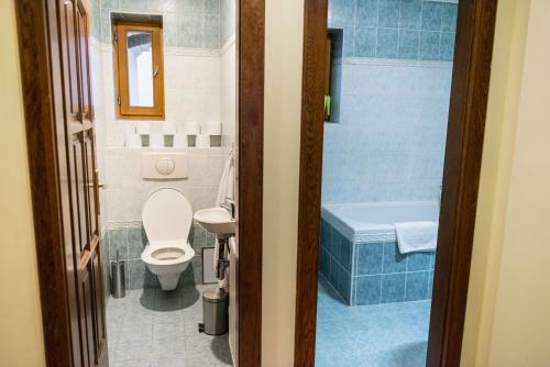 Apartamento Spacious And Quiet Attic Flat In Centre