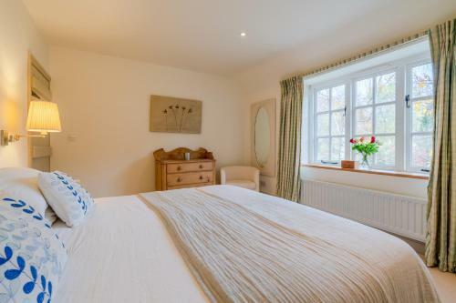 2 Manor Lodge Cottages