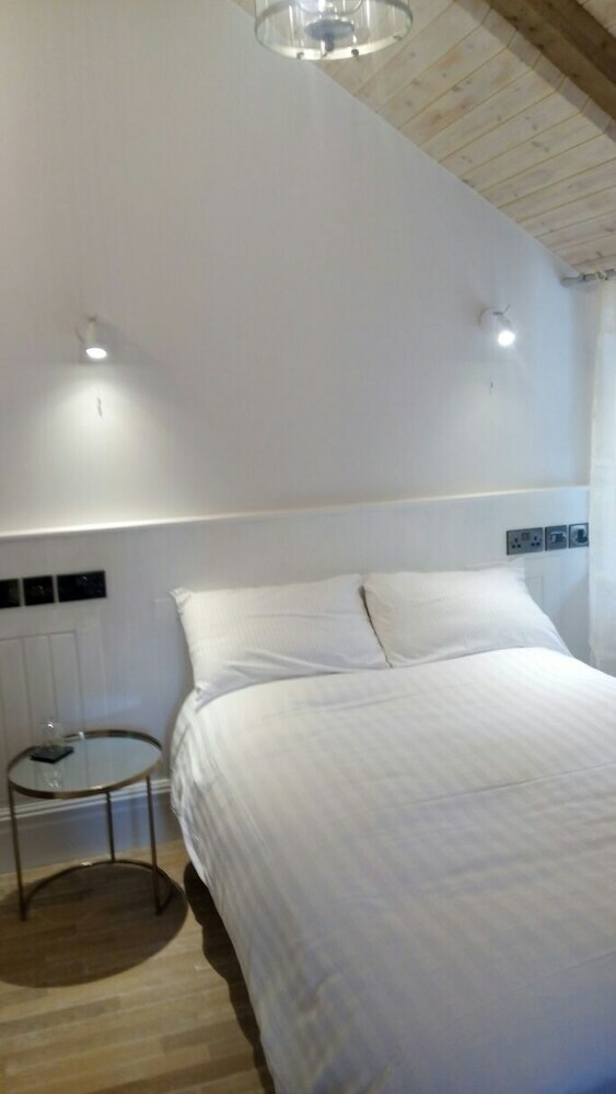 Bed & Breakfast The Kingsley At Eversley