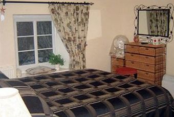 Hostal Station Farm Guest House