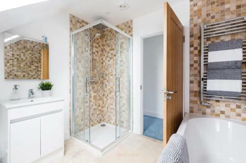 Green Ridge, Luxury Seaside Residence