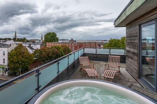 Apartamento Central Penthouse With Hot Tub & Views 23