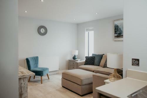 2 The Mews, Upper Bath Street