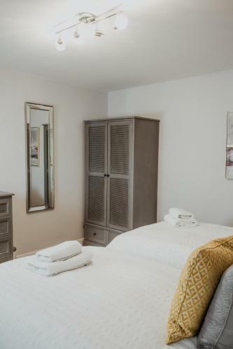 2 The Mews, Upper Bath Street