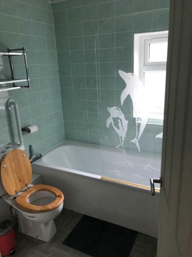 2 Bedroom Garden Apartment
