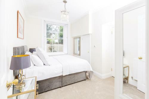 16 Lansdown -by Luxury Apartments