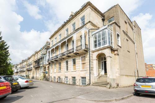 16 Lansdown -by Luxury Apartments