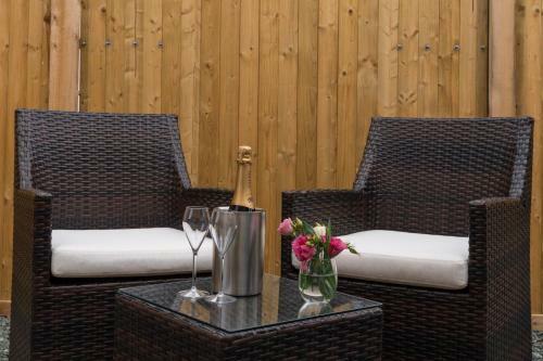 Hillview Hideaway With Hot Tub