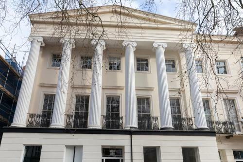 Apartamento High Columns