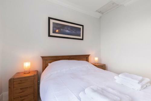 Stunning Newly Refurbished Victorian Split-villa