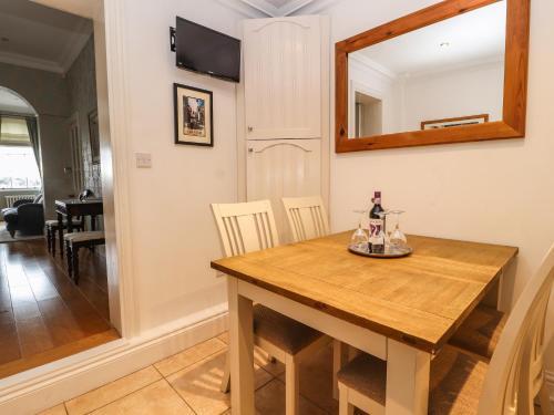 12 Deva Terrace