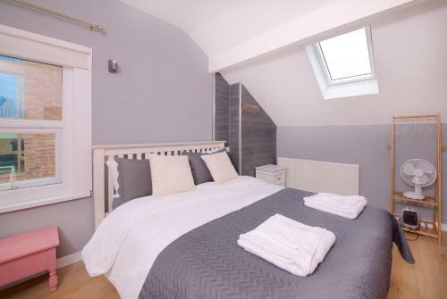 Ideal Abode Self Contained 4 Bedroom With En-suite